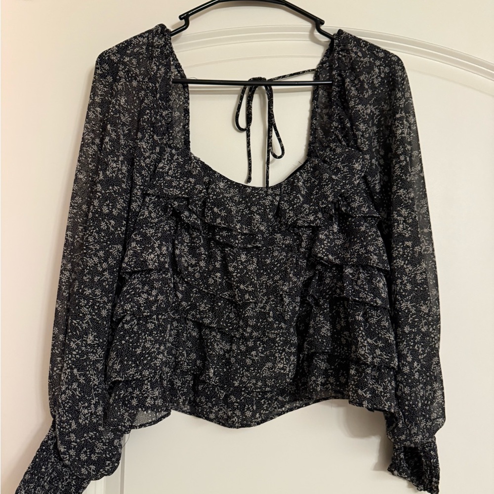 ASTR the Label Top Womens Large Black Floral Cropped Tiered Square Neck Boho